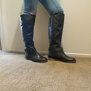 Naturalized Brown Boots